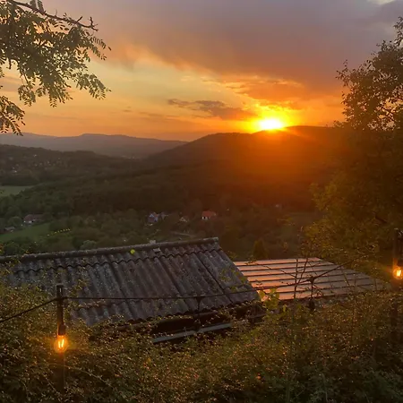 Felhőfészek * Kismaros