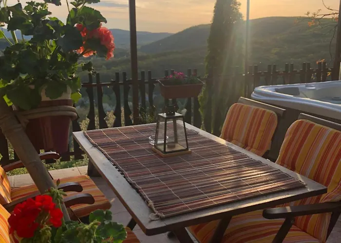 Felhofeszek Vendeghaz *